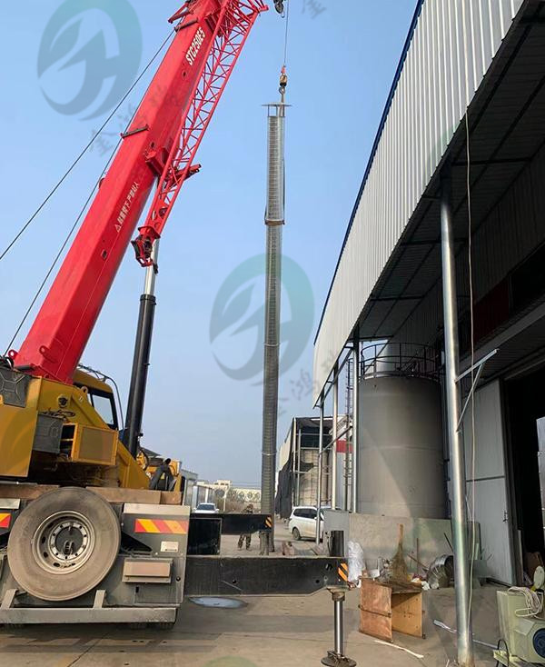 昌江现场施工排气筒吊装、吸收塔排气筒加高、现场操作平台焊接